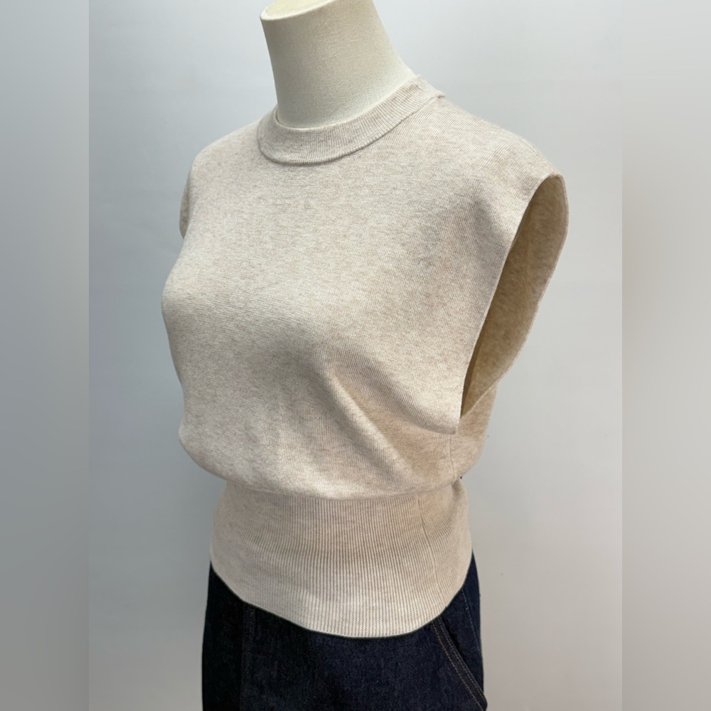 MOLLY BRACKEN Beige Sleeveless crew neck ribbed waist Knit top size S - Picture 2 of 13
